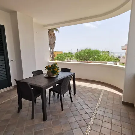 Casa Tramonto Vista Mare Apartment *